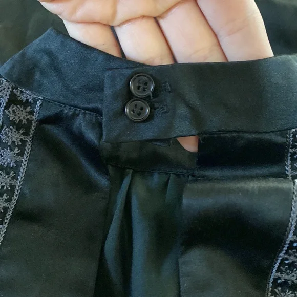 ❌SOLD❌ Twelfth Street by Cynthia Gatsby Open Back With Embroidery Detail🖤🖤🖤 - Picture 10 of 14